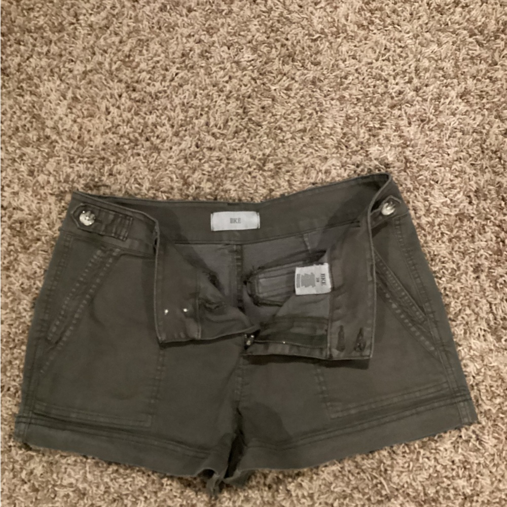 Buckle BKE army green shorts - size 29